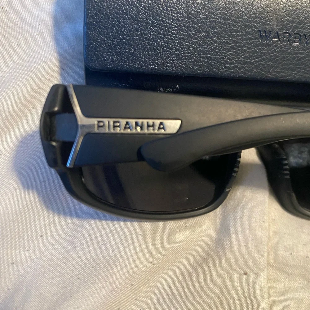 Piranha Black Aviator Sunglasses with Hard Case